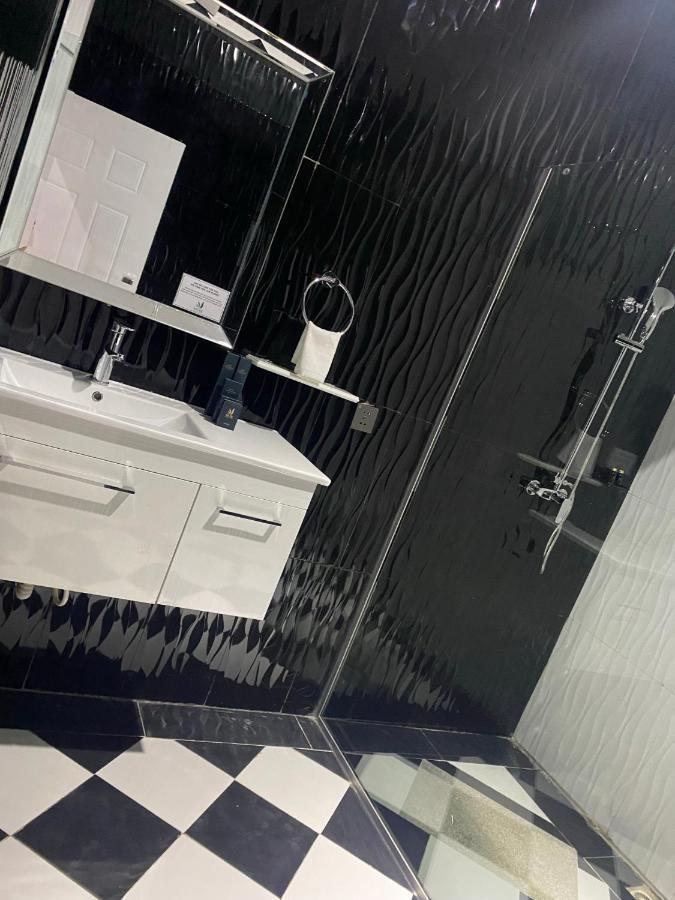 Muse Boutique Hotel Энугу Экстерьер фото